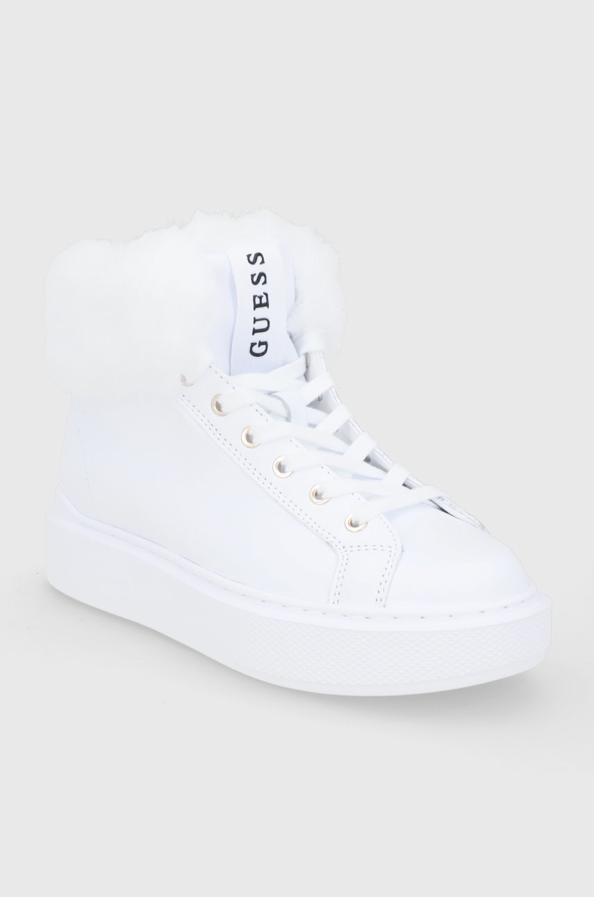 

Ботинки Guess цвет белый на плоском ходу
