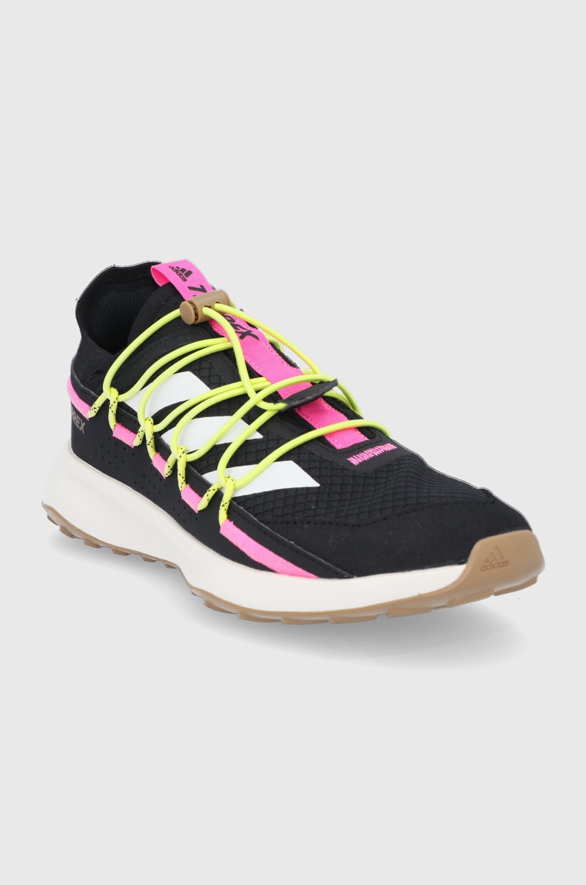 

Ботинки adidas Performance женские цвет чёрный