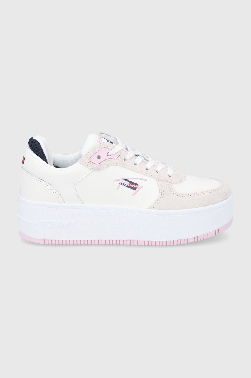 

Обувки Tommy Jeans в бежово с платформа, Бежов