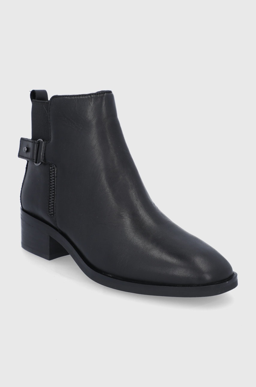 

Кожаные полусапожки Aldo женское цвет чёрный на плоском ходу
