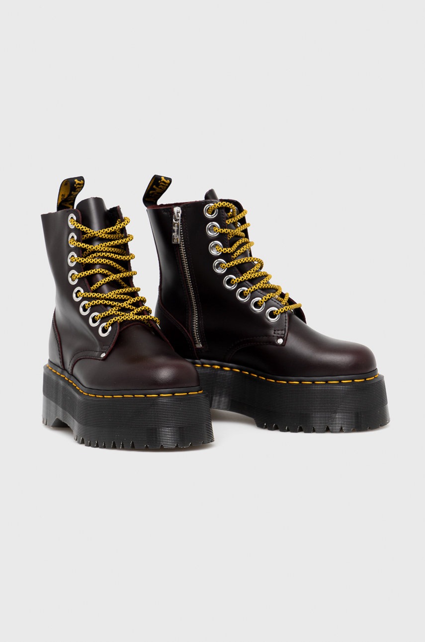 

Кожаные полусапоги Dr. Martens Jadon Max женские цвет бордовый на платформе