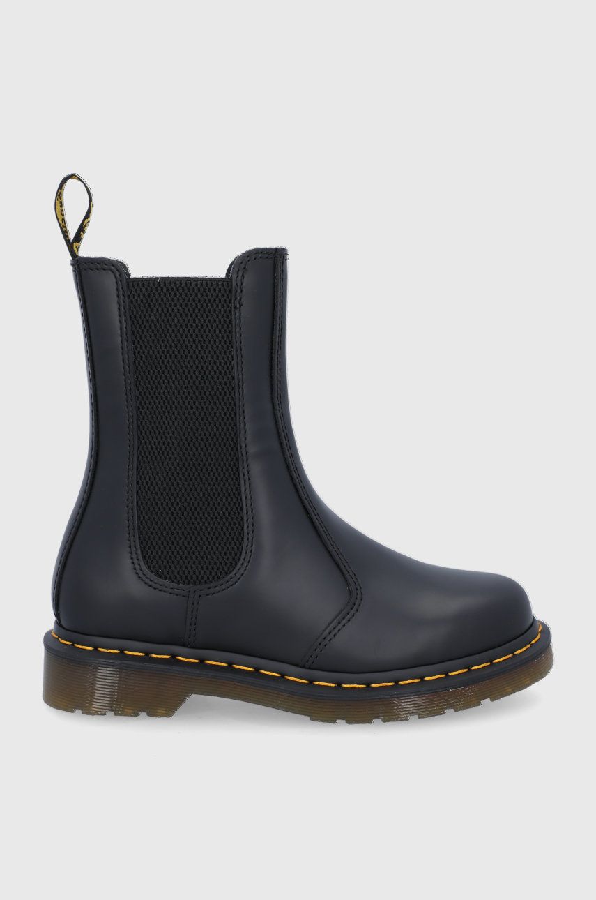 Levně Kožené kotníkové boty Dr. Martens dámské, černá barva, na plochém podpatku