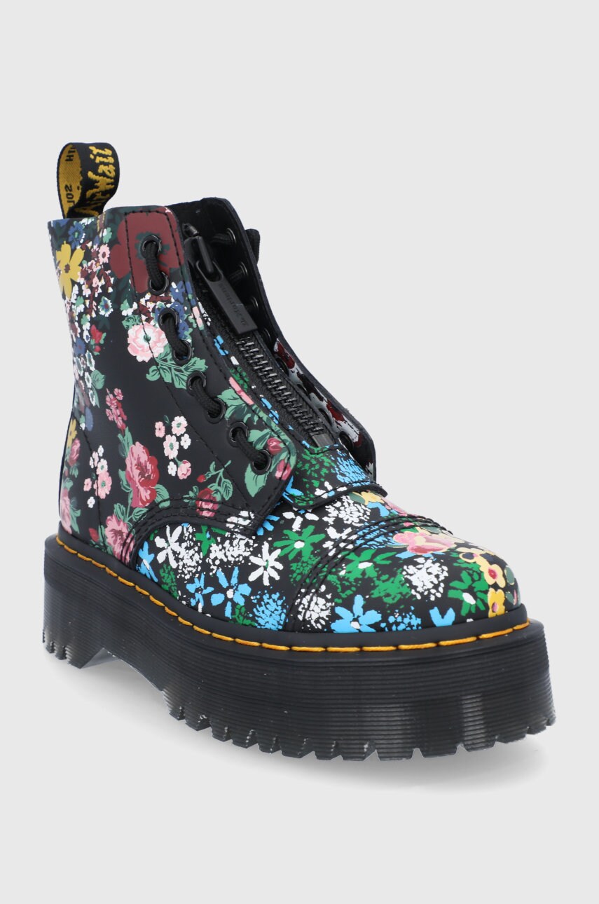 

Шкіряні черевики Dr. Martens жіночі на платформі