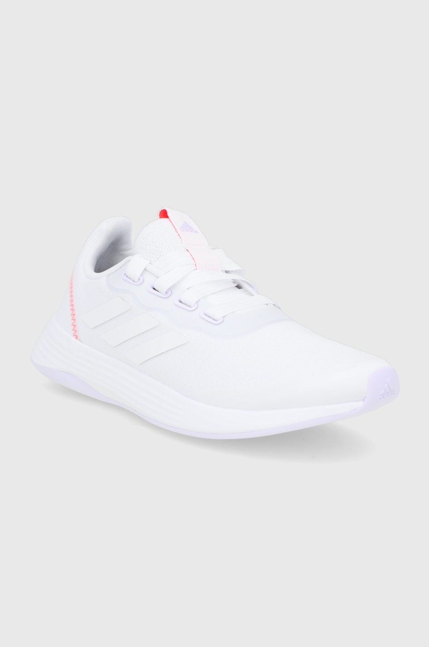 

Ботинки adidas QT RACER SPORT цвет белый на плоском ходу