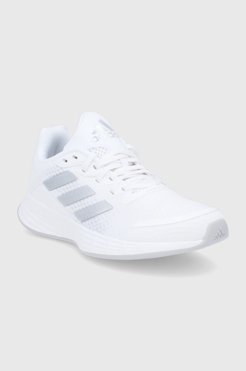 

Ботинки adidas Duramo SL цвет белый на плоском ходу