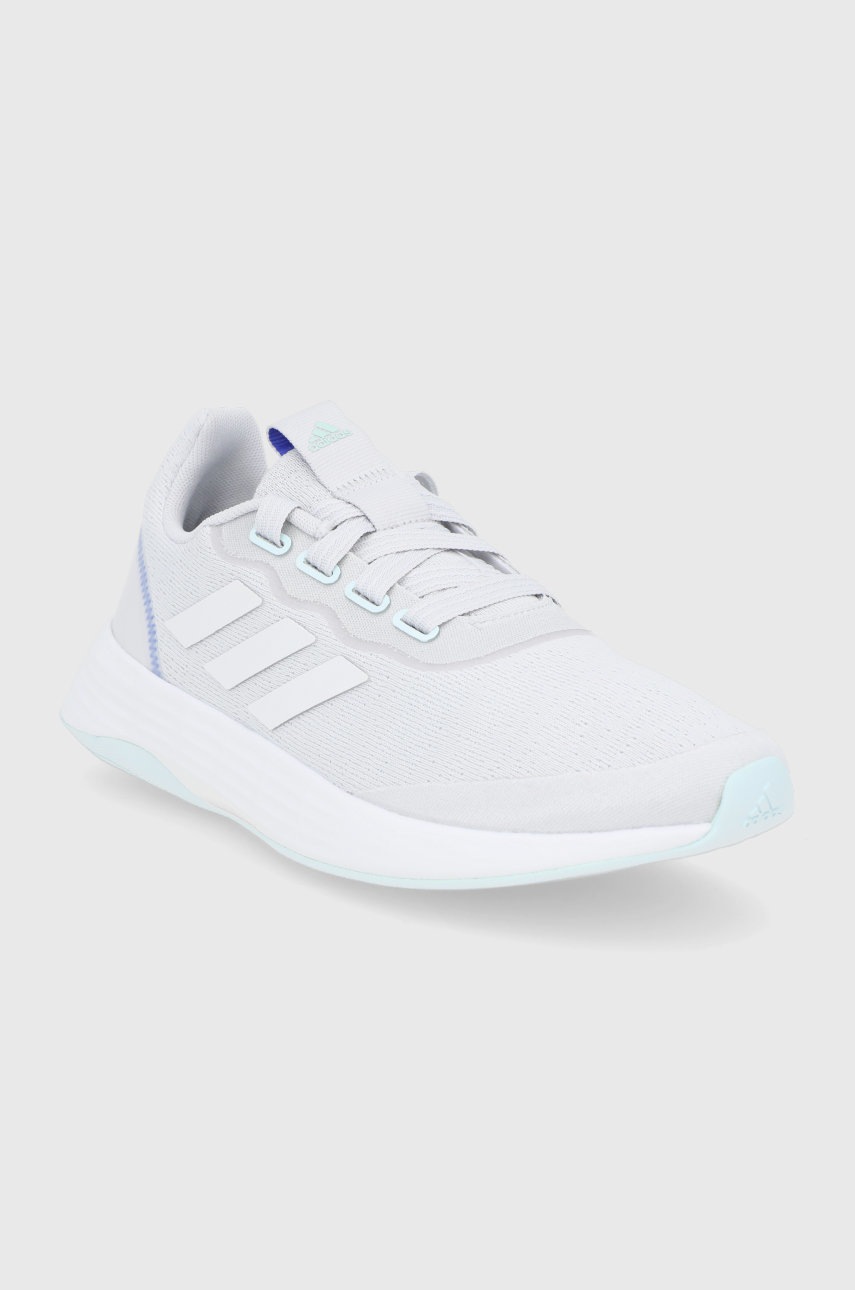 

Ботинки adidas цвет серый на плоском ходу