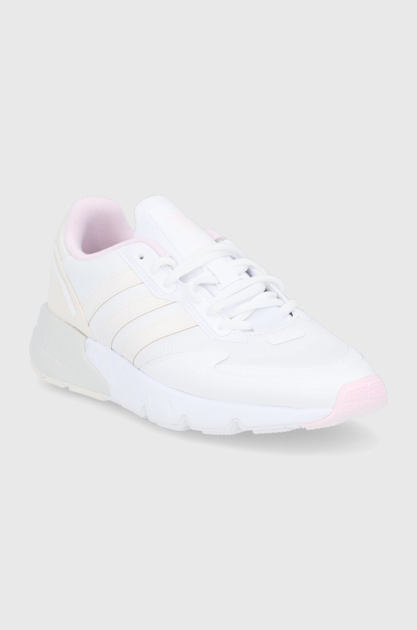 

Ботинки adidas Originals ZX 1K Boost W GZ9172 цвет белый на плоском ходу