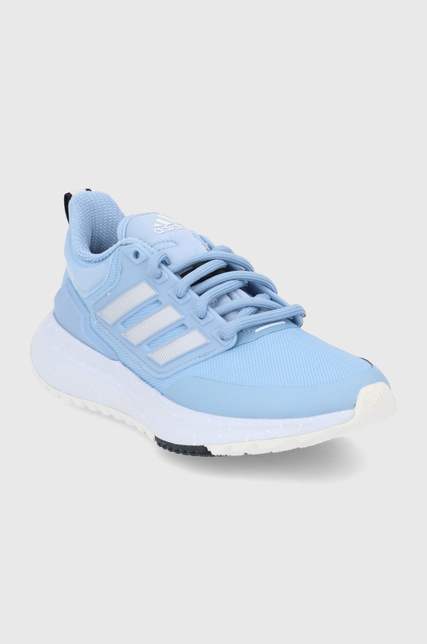 

Ботинки adidas на плоском ходу
