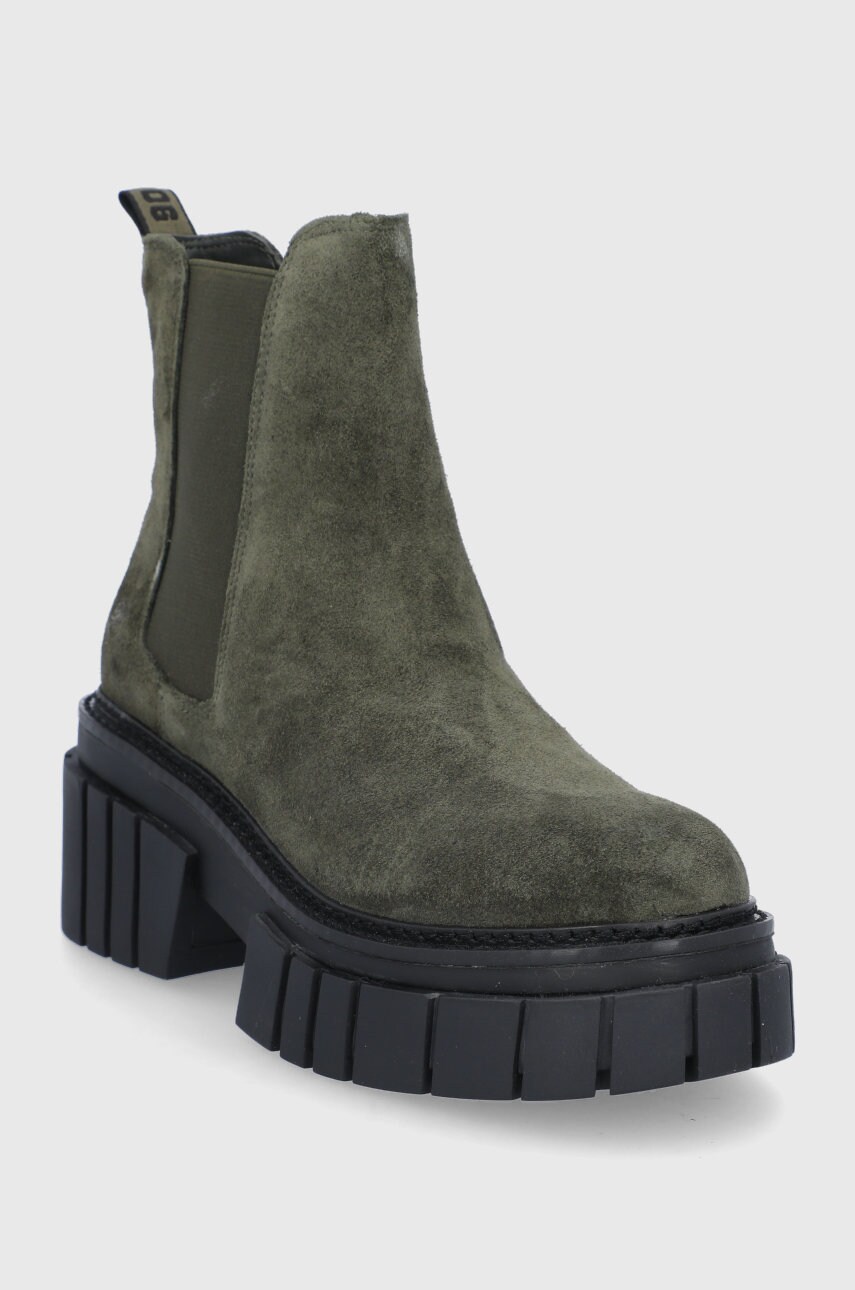 

Замшевые ботинки Steve Madden Hailstorm женские на платформе