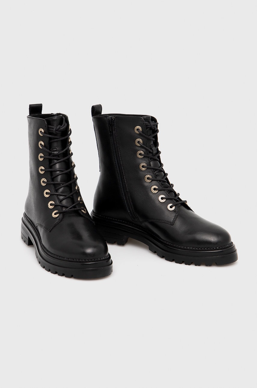 

Шкіряні черевики Steve Madden жіночі колір чорний на платформі злегка утеплена