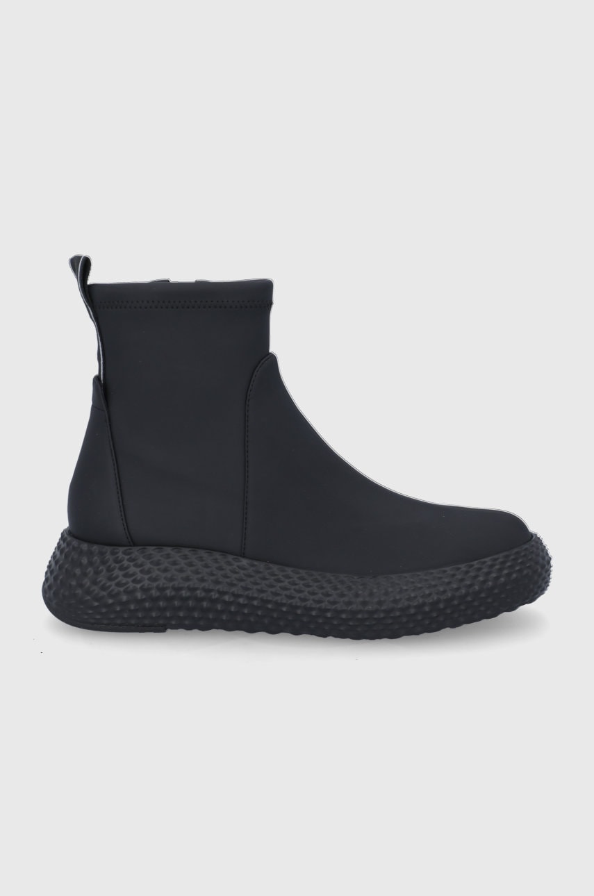 

Боти Emporio Armani дамски в черно с равна подметка, Черен