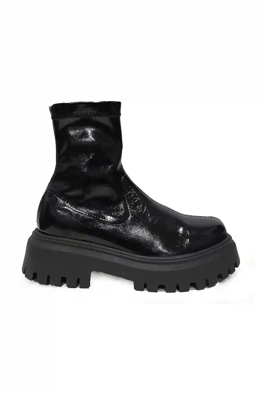 Altercore Botine Morrigan femei, culoarea negru, cu platformă