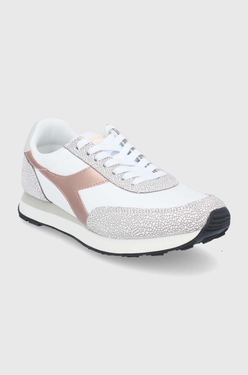 

Черевики Diadora колір білий на плоскому ходу