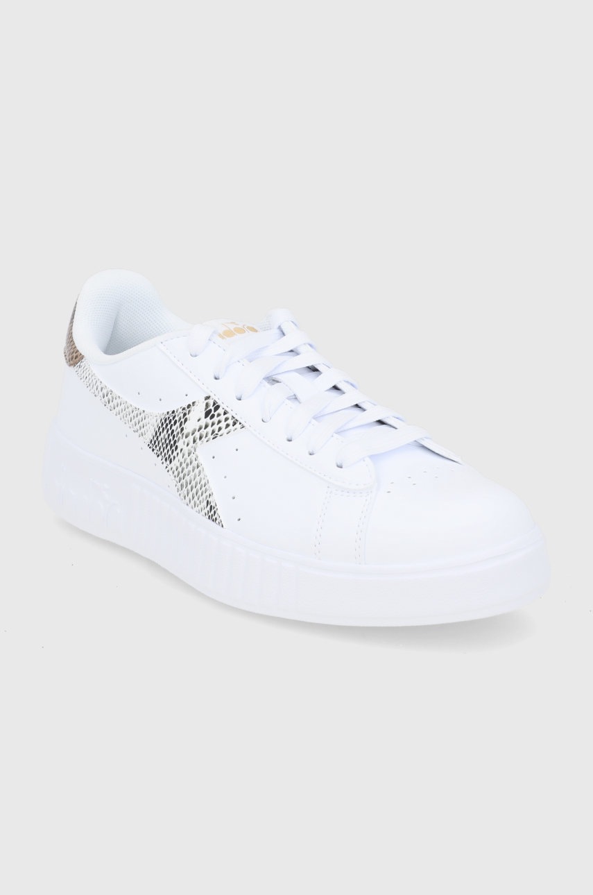 

Ботинки Diadora цвет белый на плоском ходу
