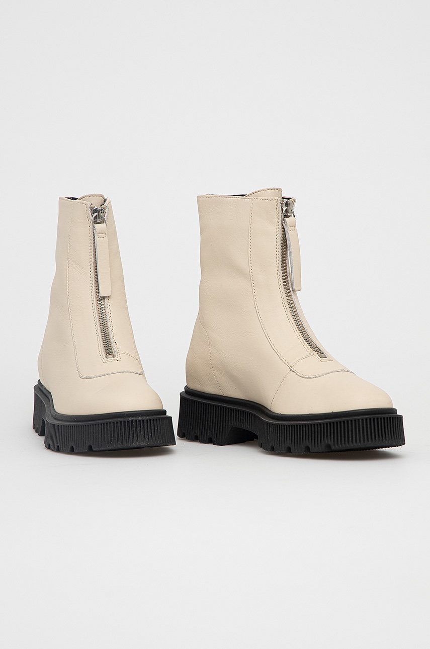 

Кожаные полусапожки Kurt Geiger London Stint женское цвет на платформе
