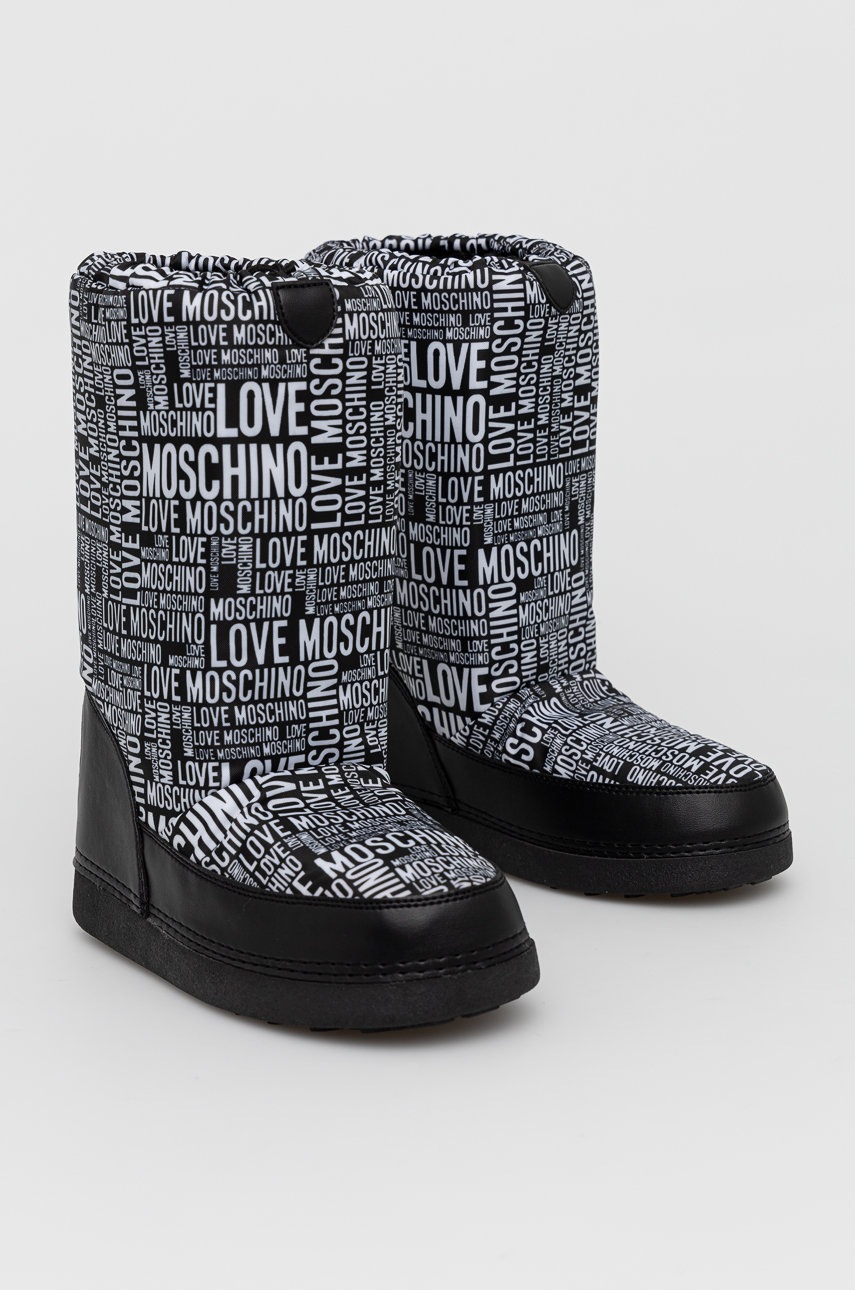 

Зимние сапоги Love Moschino цвет чёрный