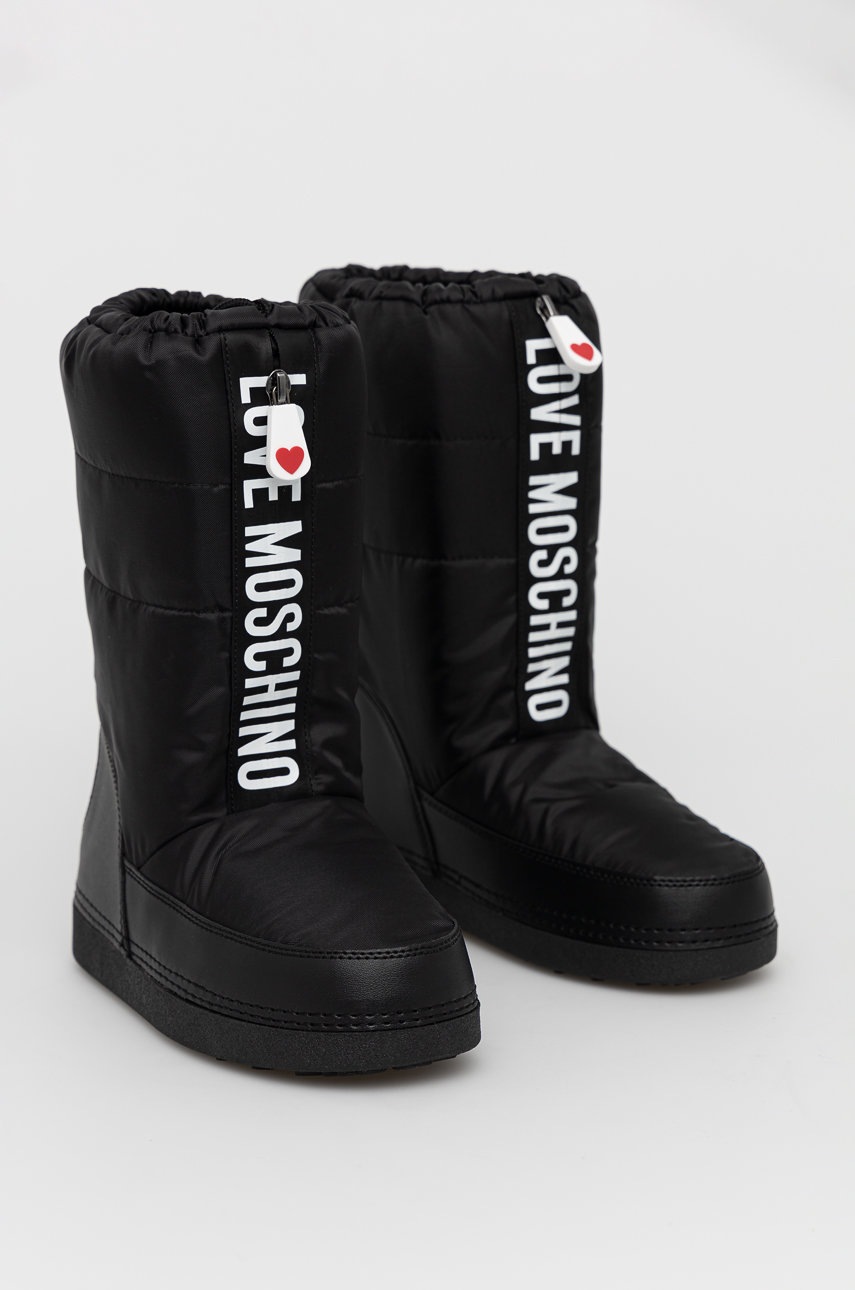 

Зимние сапоги Love Moschino цвет чёрный