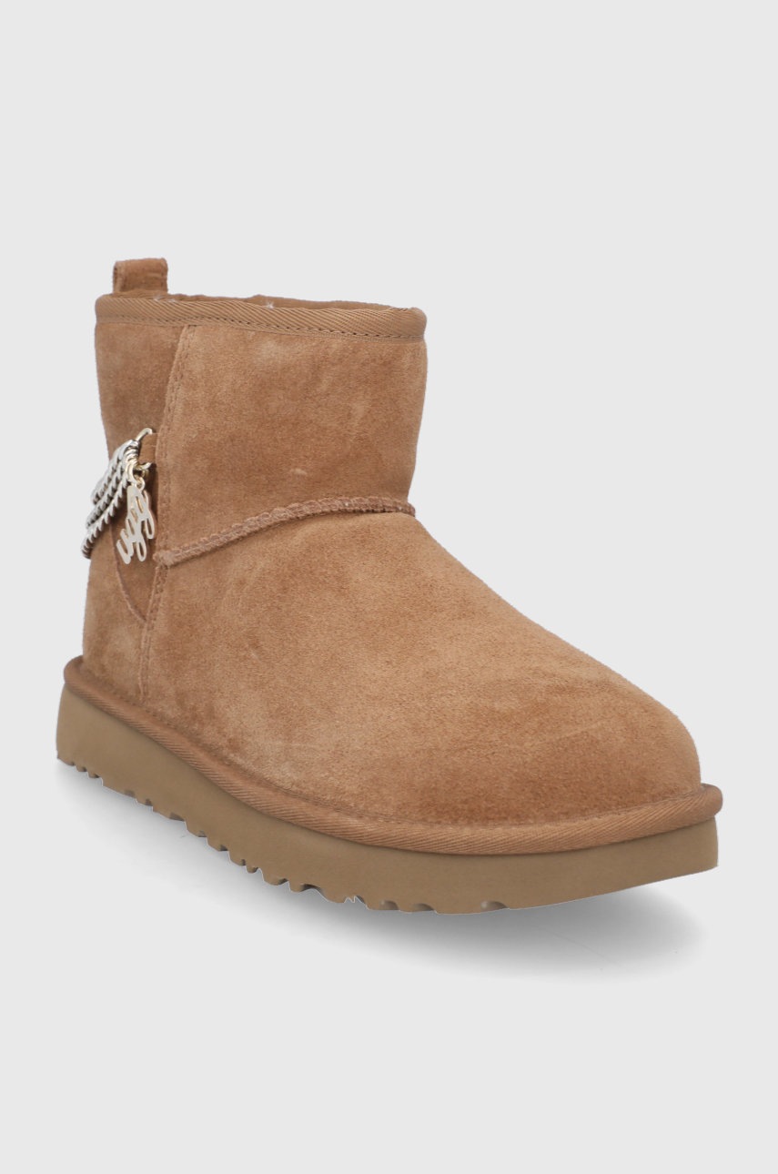 

Замшевые сапоги UGG Classic Mini цвет коричневый