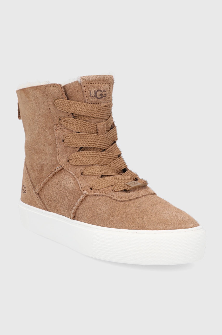 

Замшевые кроссовки UGG женское цвет коричневый на плоском ходу с утеплением