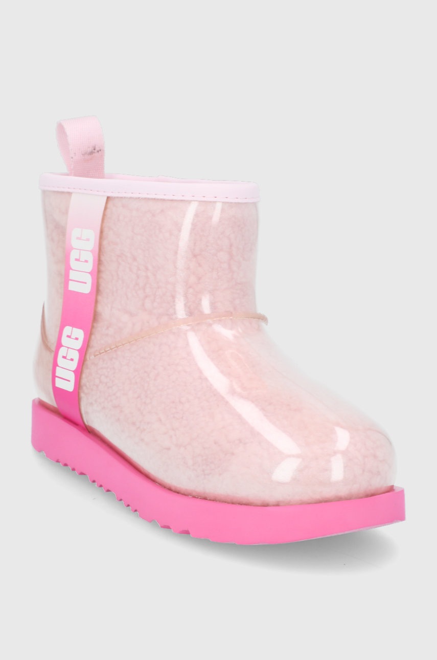 

Детские резиновые сапоги UGG Classic Clear Mini II цвет розовый