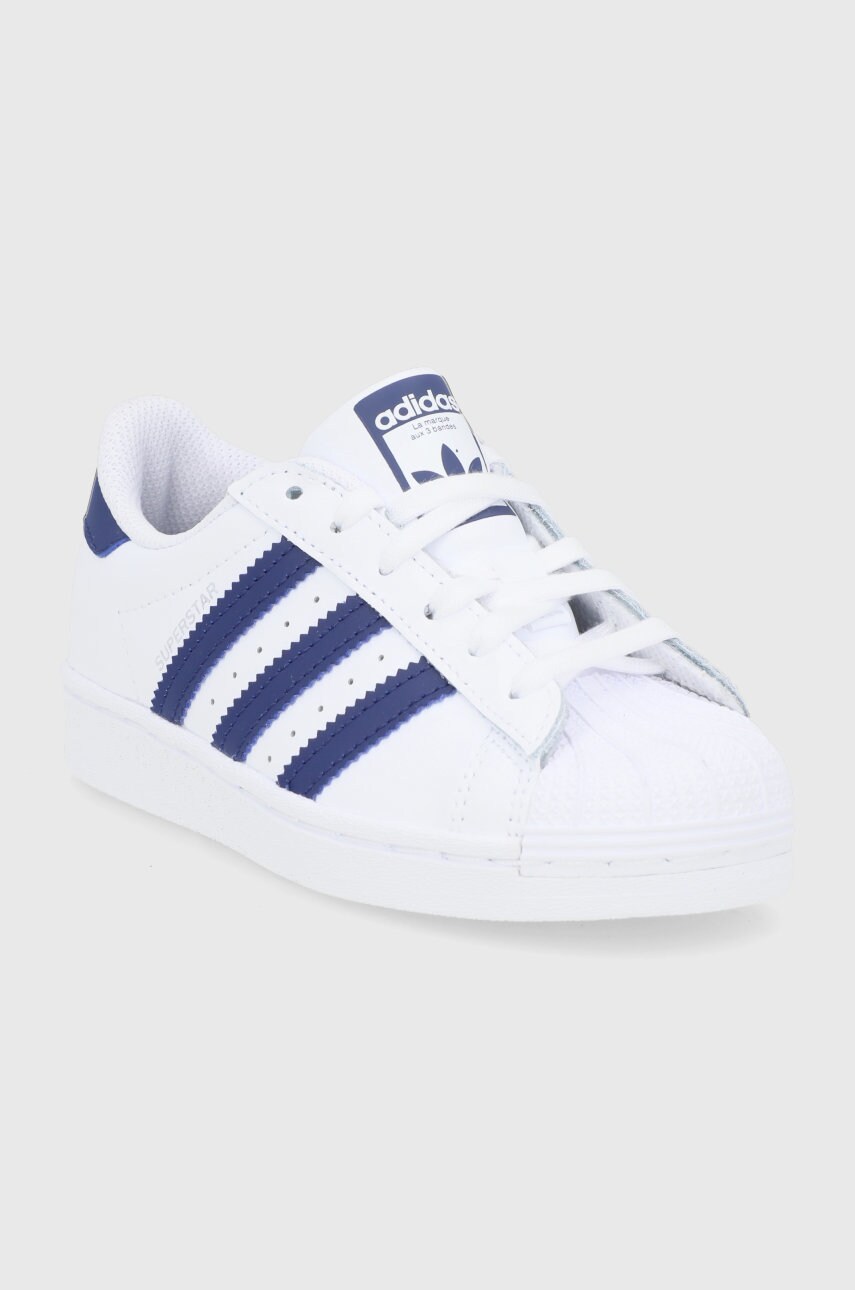 

Детские ботинки adidas Originals цвет белый