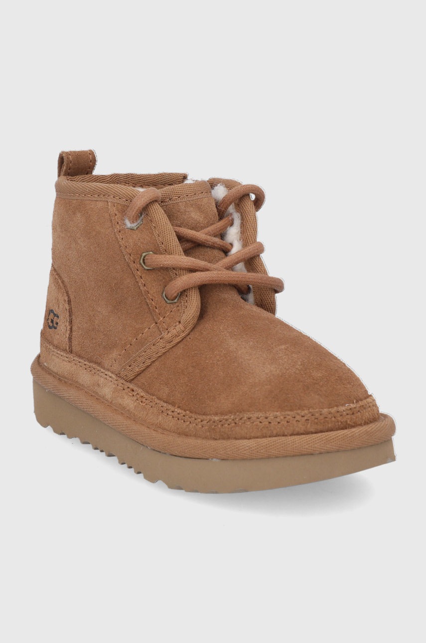 Детские замшевые сапоги UGG цвет коричневый