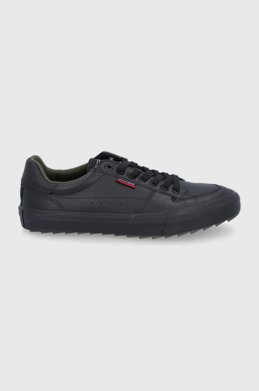 

Кожени обувки Tommy Hilfiger в черно, Черен