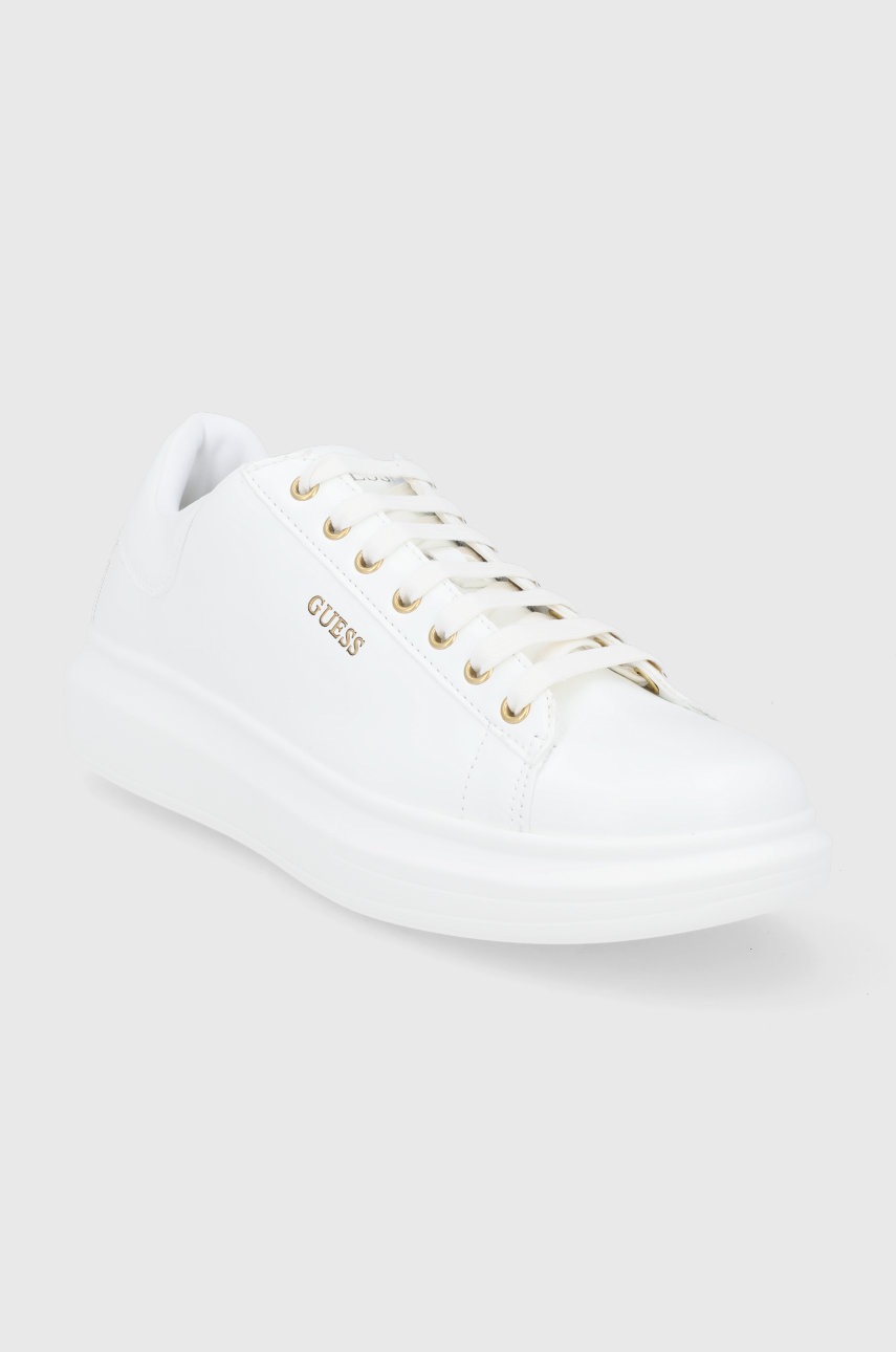 

Ботинки Guess цвет белый