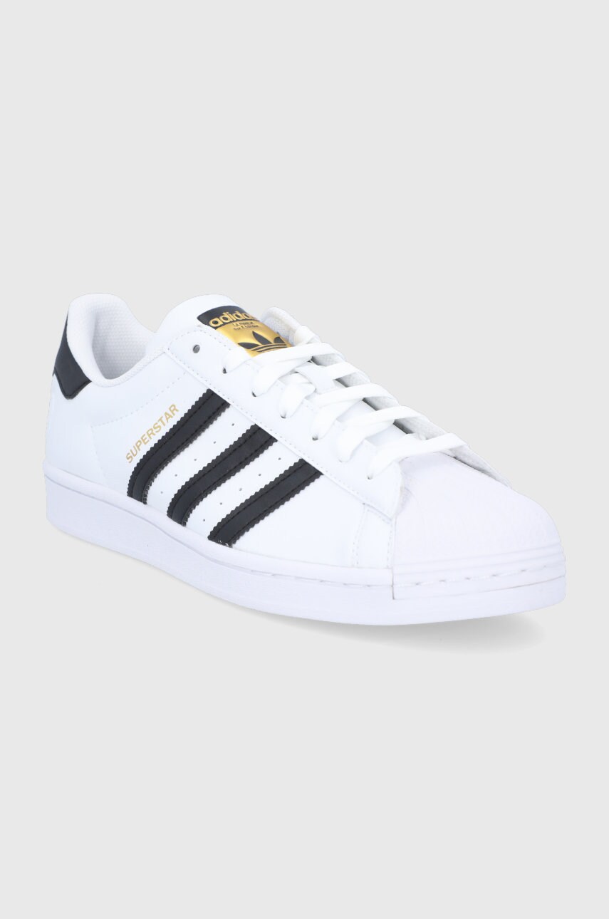 

Ботинки adidas Originals цвет белый
