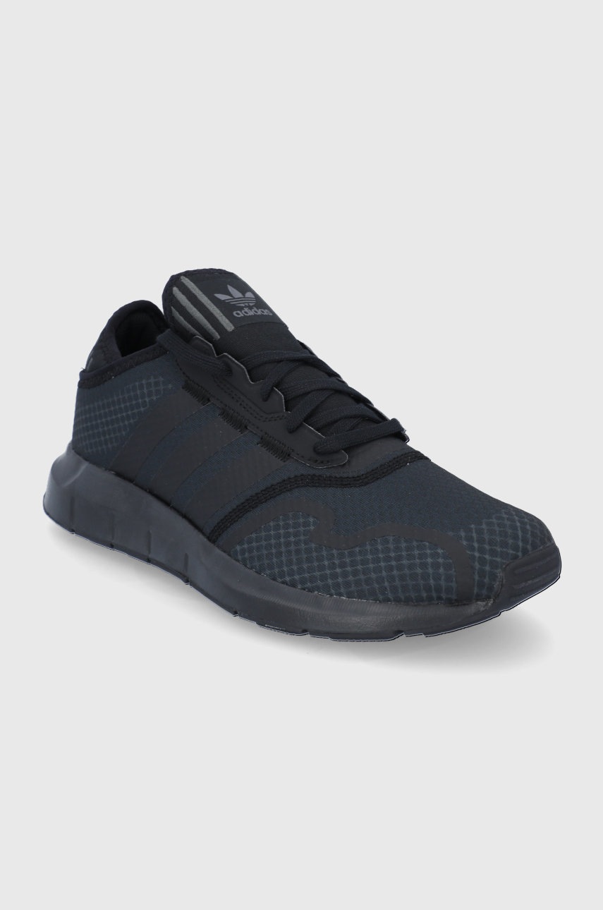 

Черевики adidas Originals колір чорний