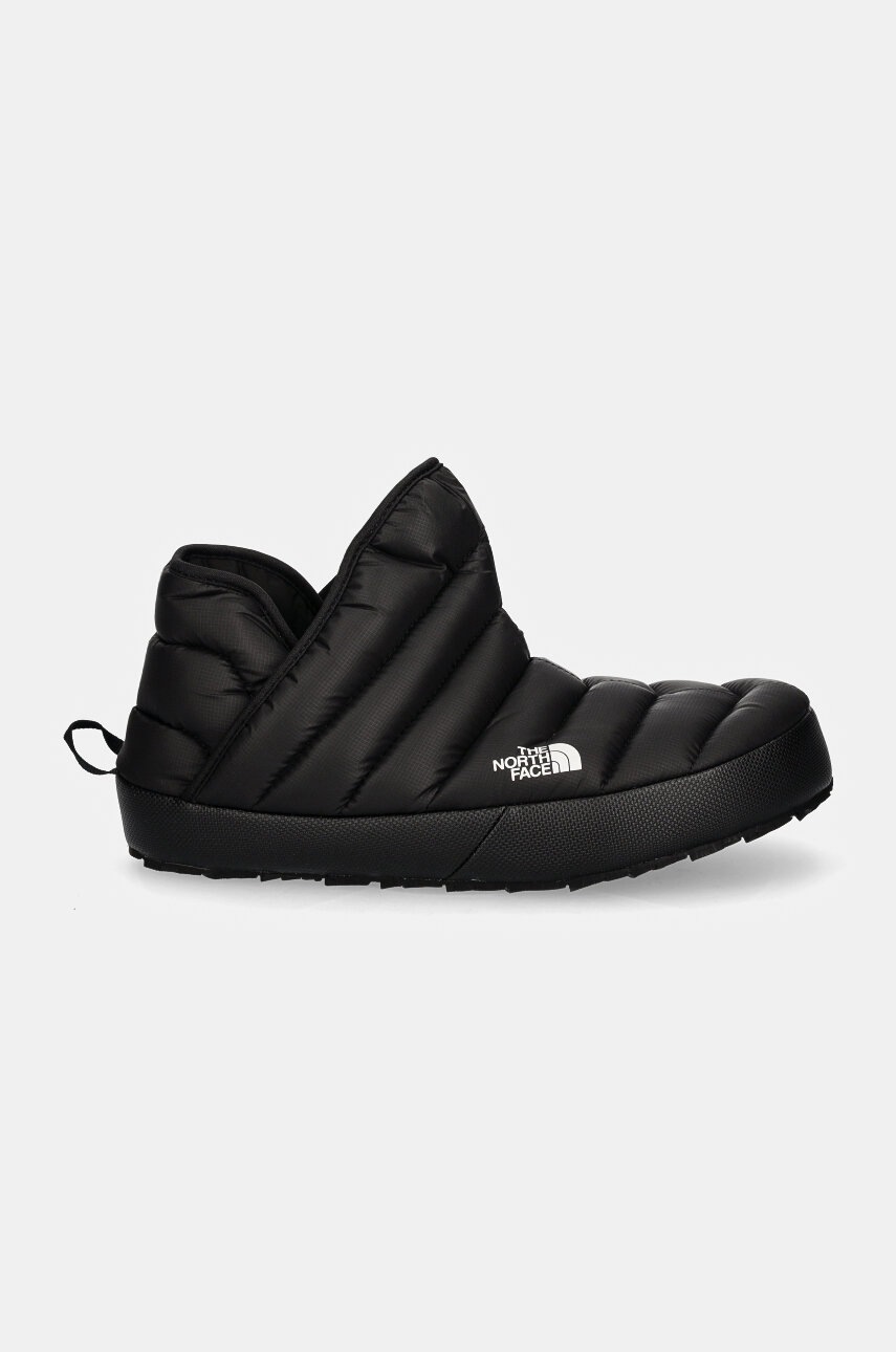 Παντόφλες The North Face m thermoball traction bootie χρώμα: μαύρο φωτογραφία