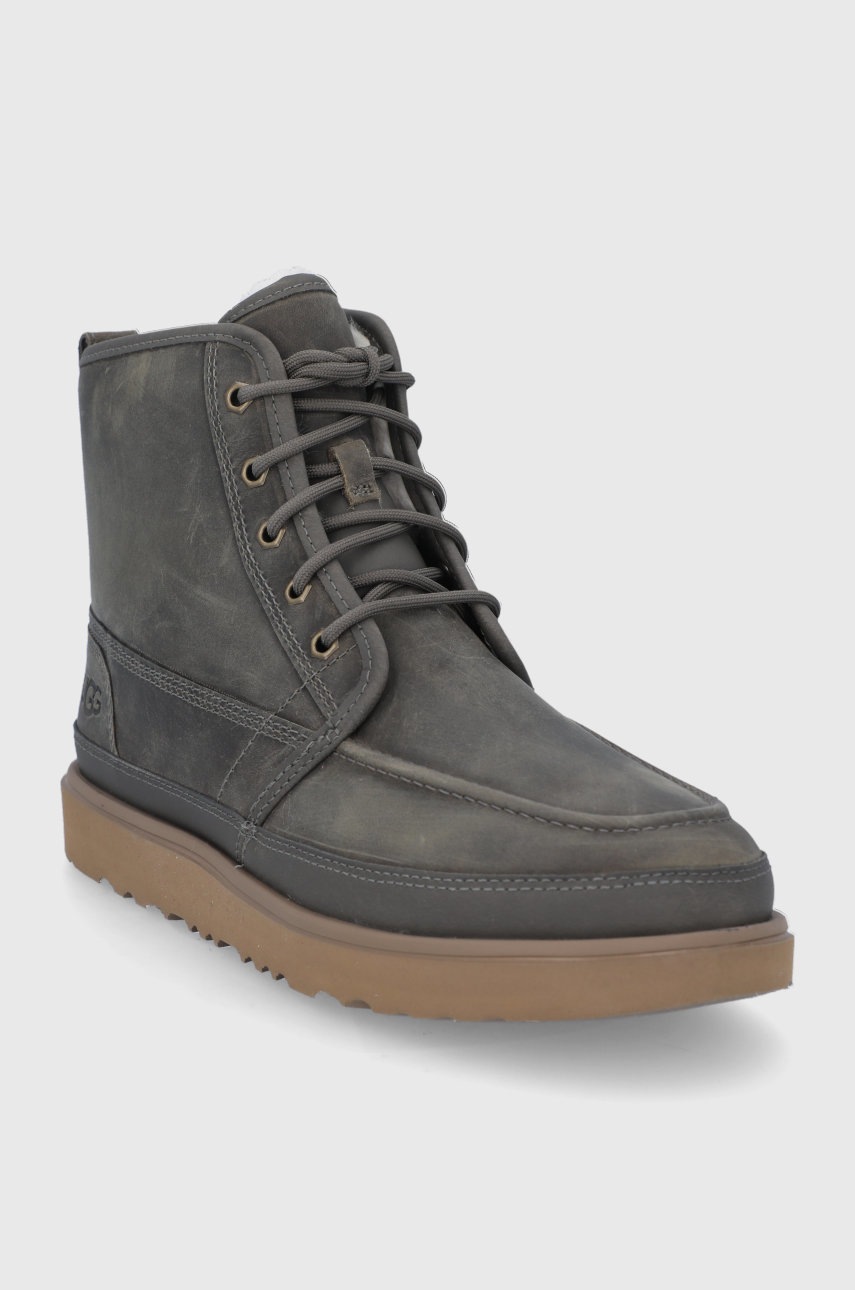 

Ботинки UGG мужские цвет коричневый