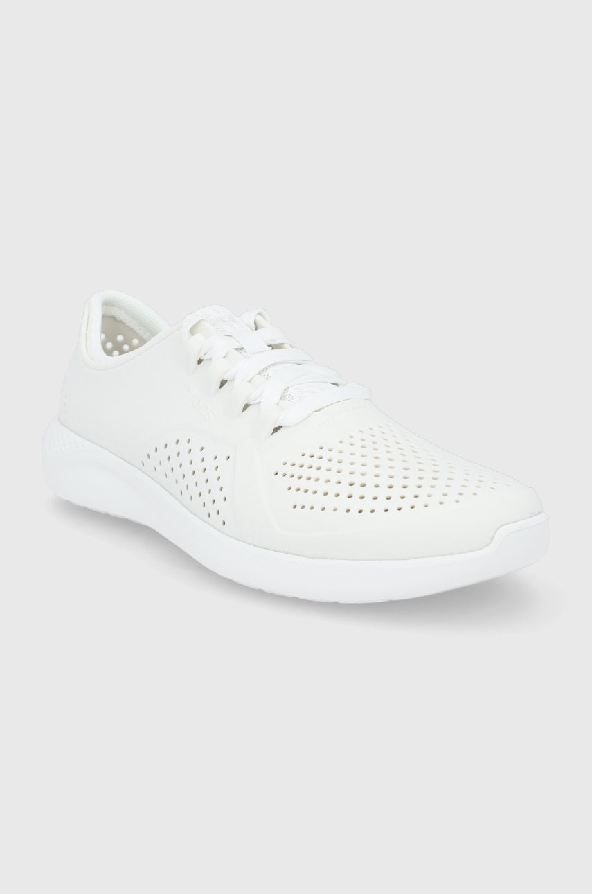 

Ботинки Crocs цвет белый