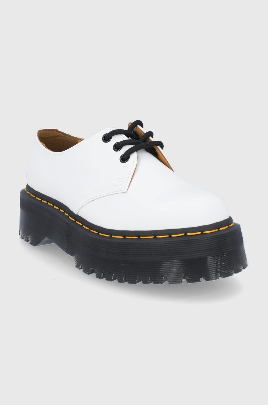 

Шкіряні туфлі Dr. Martens колір білий