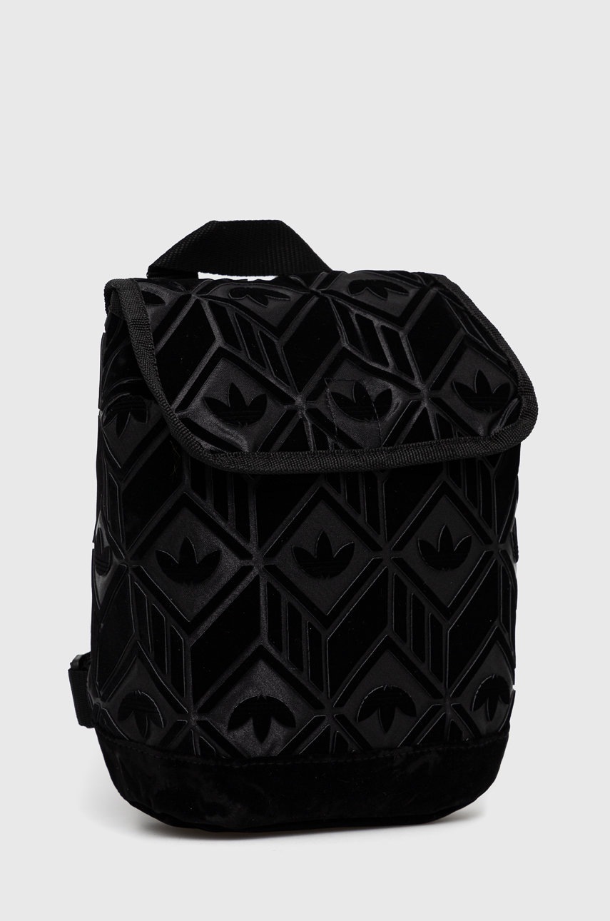 

Рюкзак adidas Originals женский цвет чёрный маленький с аппликацией