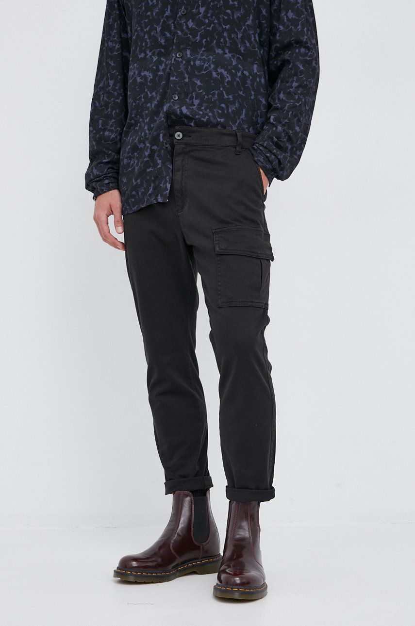 Young Poets Society Pantaloni bărbați, culoarea negru, cu fason cargo answear.ro imagine 2022 reducere