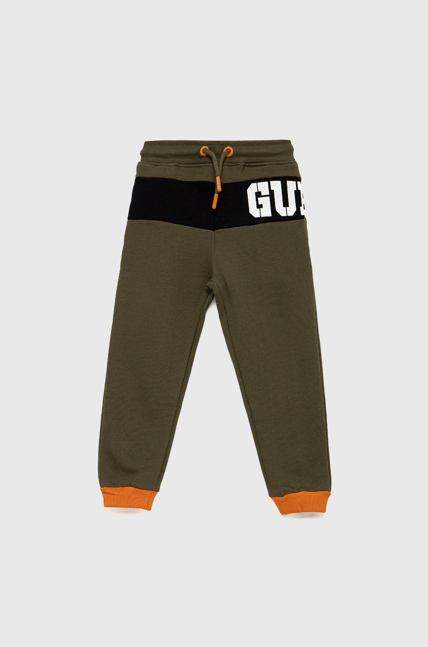 

Детски памучен панталон Guess в меланж на зелено, Зелен