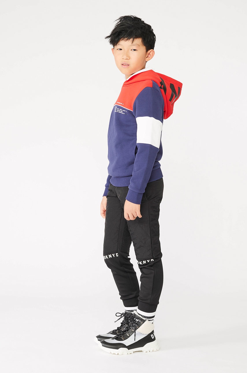 DKNY pantaloni copii culoarea negru, cu imprimeu