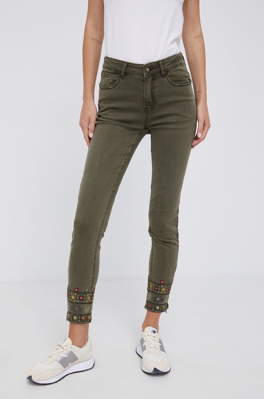 

Панталон Desigual дамски в зелено с кройка по тялото, със стандартна талия, Зелен