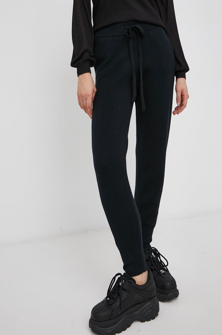 Vero Moda Spodnie damskie kolor czarny proste high waist