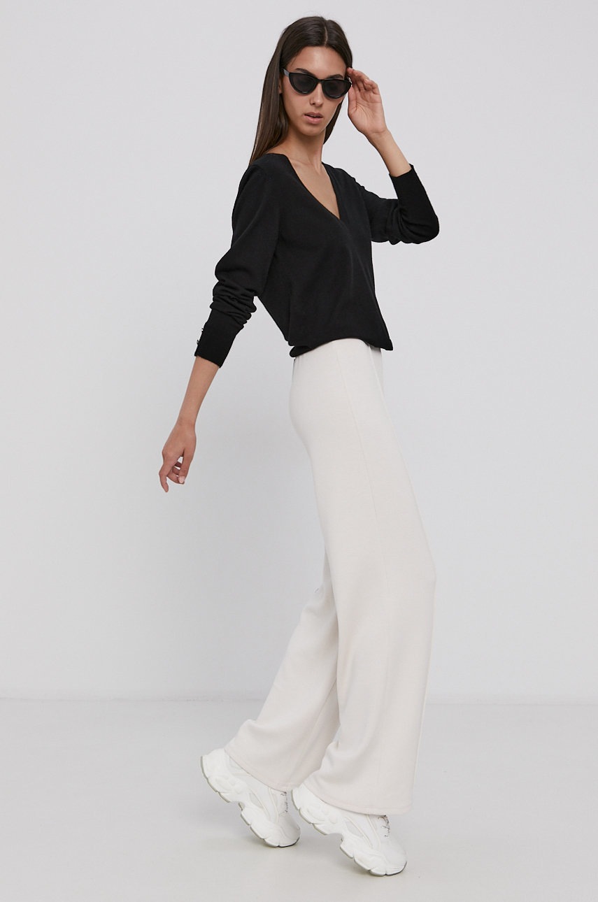 

Брюки Vero Moda женские цвет кремовый гладкие