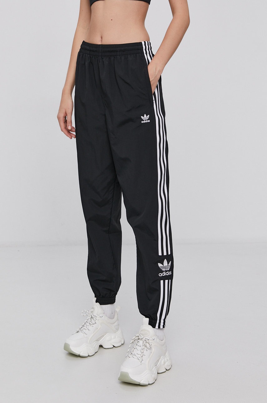 

Штани adidas Originals жіночі колір чорний