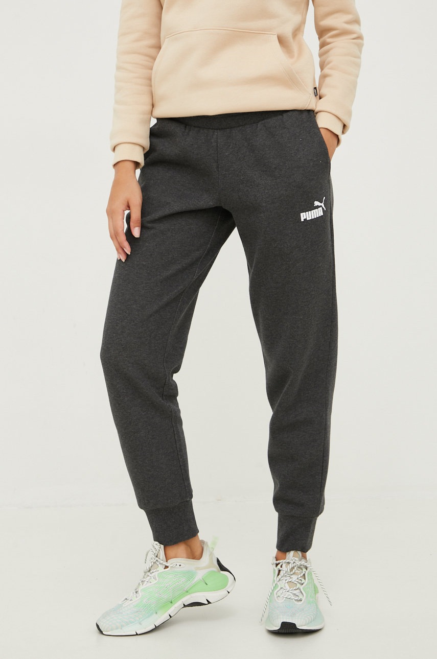 

Панталони Puma в сиво с изчистен дизайн, Сив