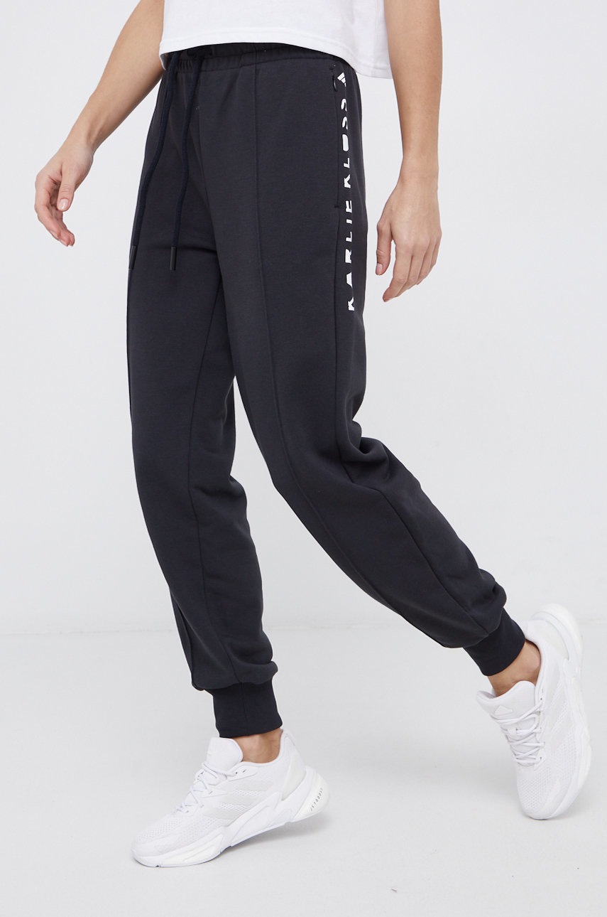 

Панталон adidas Performance GQ2856 дамски в черно с принт, Черен
