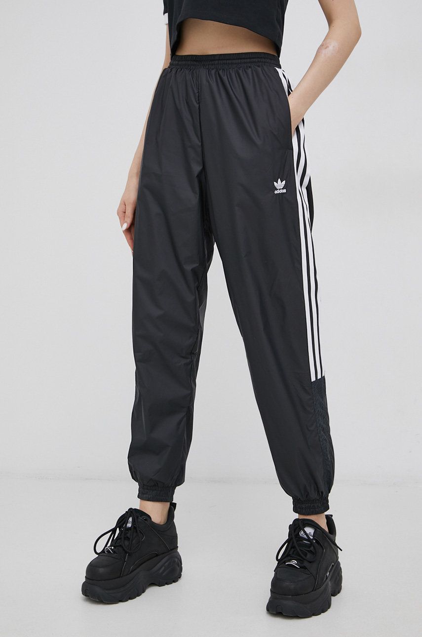 adidas Originals pantaloni femei, culoarea negru, cu imprimeu 2022 ❤️ Pret Super answear imagine noua 2022