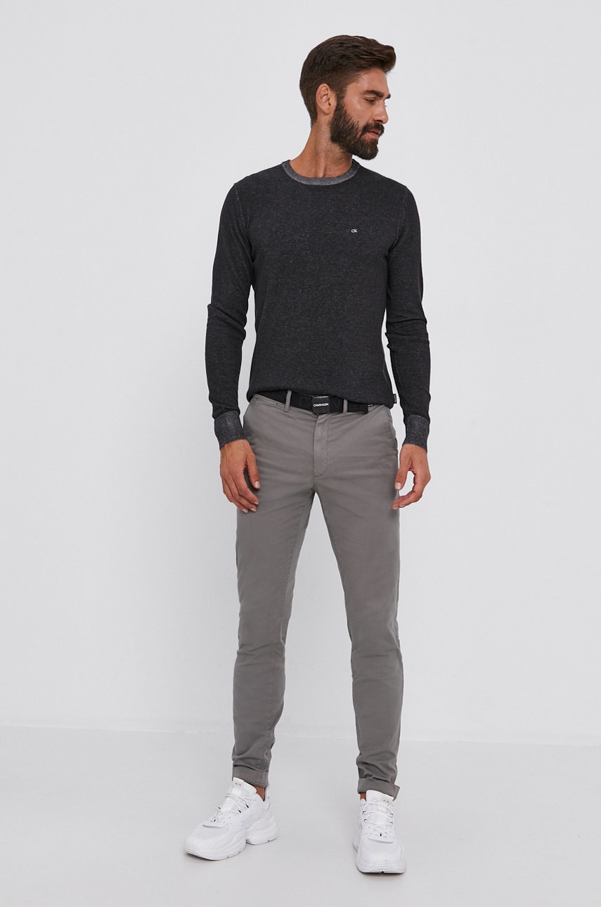 

Брюки Calvin Klein мужские цвет серый фасон chinos