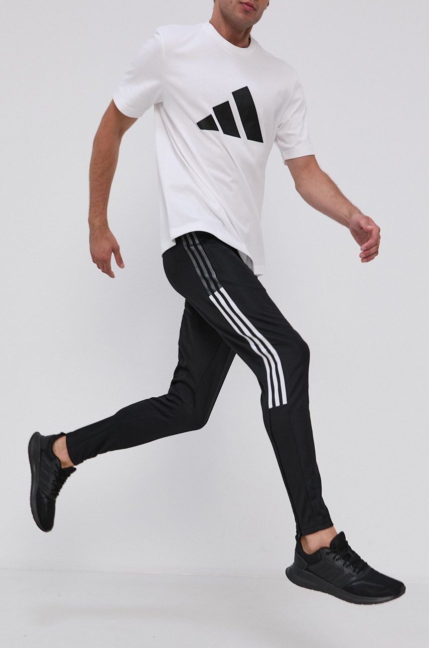 Kalhoty adidas Performance GH7305 pánské, černá barva, s aplikací - černá -  100% Recyklovaný p