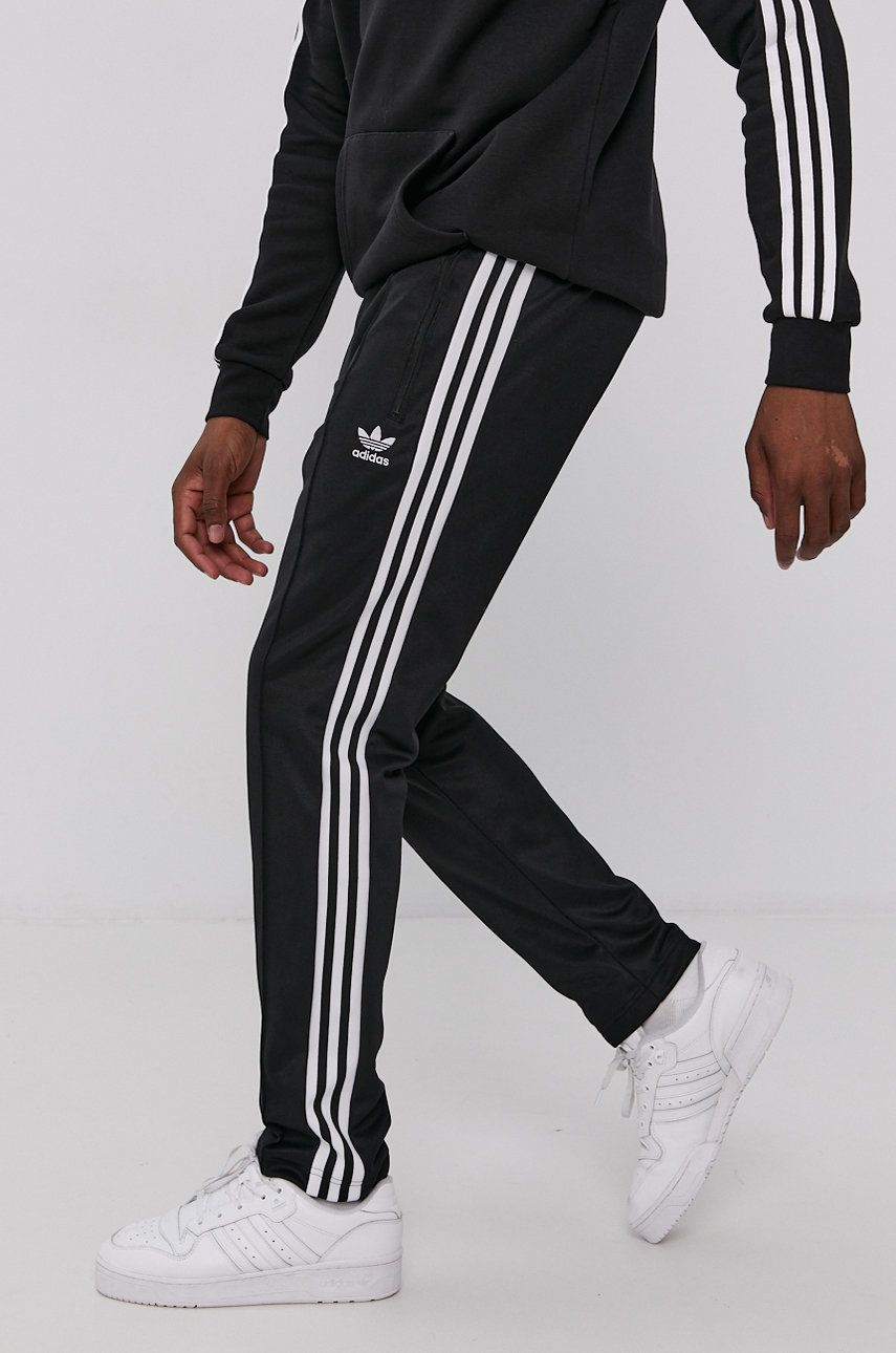 Kalhoty adidas Originals H09115 pánské, černá barva, hladké, H09115-BLACK - černá -  52% Bavlna