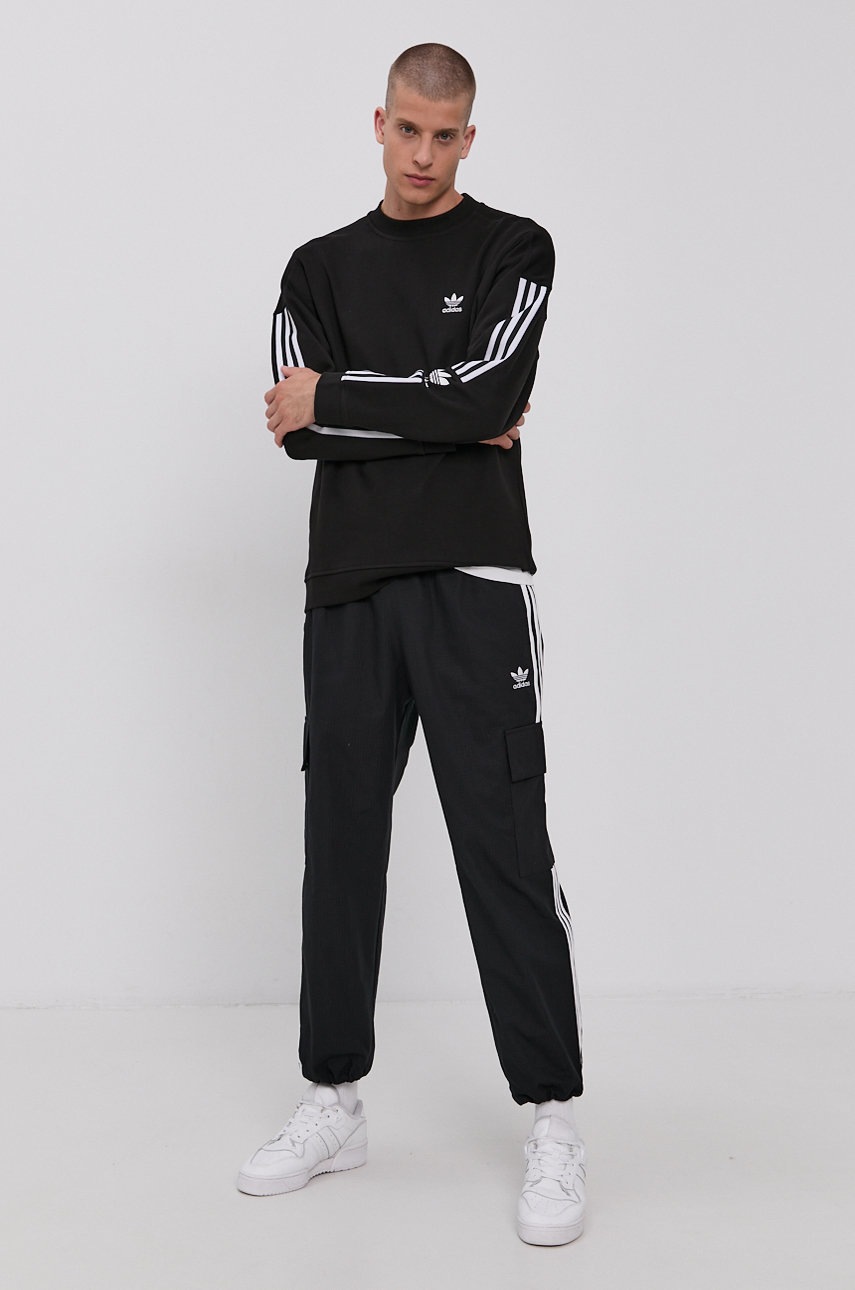 

Брюки adidas Originals мужские цвет чёрный с аппликацией
