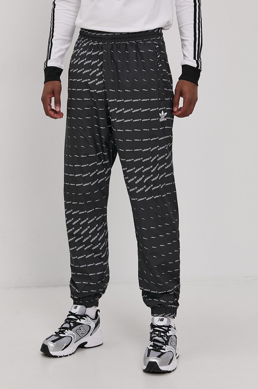 

Штани adidas Originals чоловічі колір чорний пряме